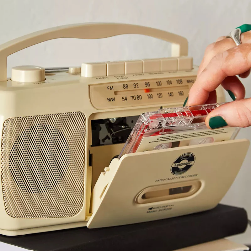 Steepletone portable MW-FM radio cassette player recorder - Image 8