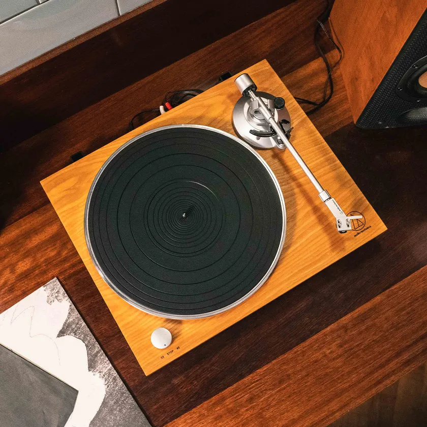Audio-Technica AT-LPW30TK Manual Belt-Drive Turntable - Teak - Image 3
